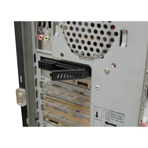 CHIEFTEC SATA Merevlemez keret, PCI-slot, 1x2,5" SATA HDD, Fekete