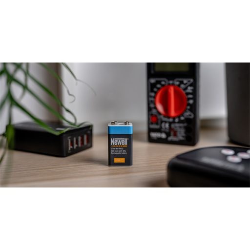 NEWELL 9V - os akkumulátor, USB-C port, 500 mAh, 6F22, USB-A/USB-C kábel tartozék, 40 hónap garancia, 1200 töltés