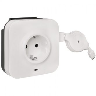   LEGRAND 2P+F csatlakozóajzat +2xUSB aljzat túlfeszültség-levezetővel