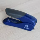 Tűzőgép 30lap 24/6 Flat Clinch lapos tűzés Bluering® BRC30 kék